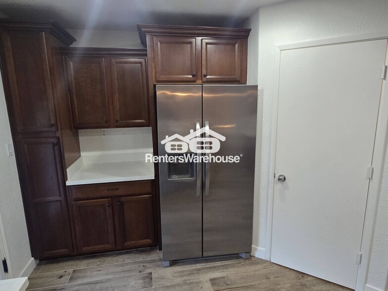 Building Photo - 4136 W Beryl Ave