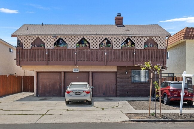 Primary Photo - NORTH PARK STUNNER! REMODELED 2BR/2BA W/GA...