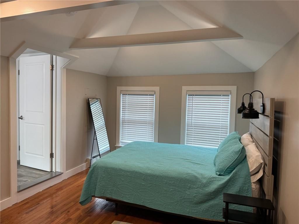 Building Photo - 53 Center Ave