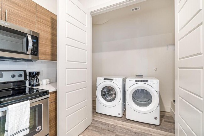 Building Photo - 2712 Wingate St