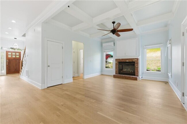 Building Photo - 850 Ormewood Ave SE