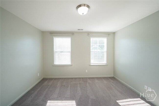 Building Photo - 23 Brookhaven Dr