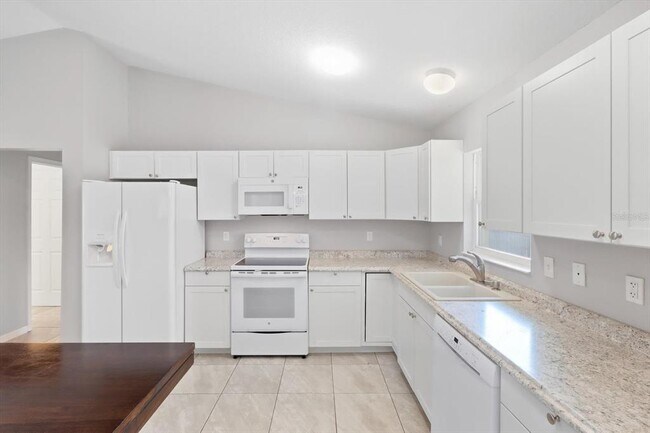 Building Photo - 8372 SE 156th St