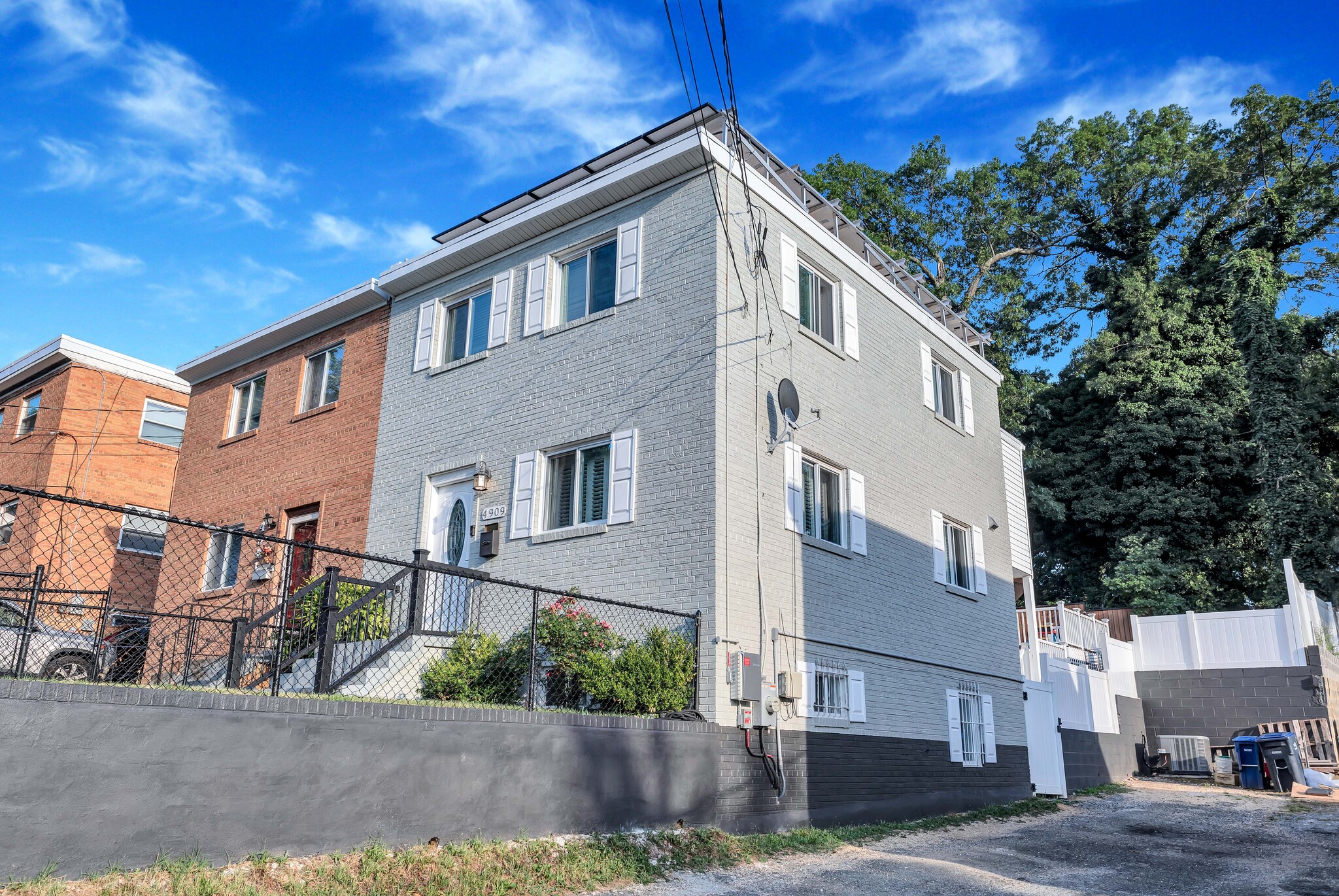 Detached Garage parking to the side and Infront property - 4909 Fitch Pl NE