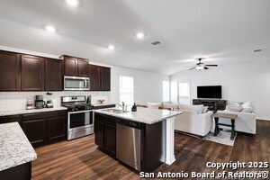 Building Photo - 14113 Minette Loop