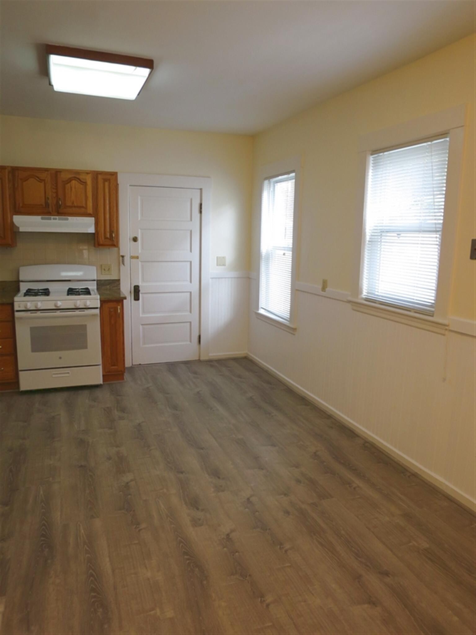 Building Photo - 5 Freeman St