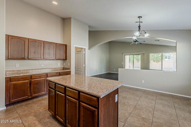 Building Photo - 7358 N 72nd Ave