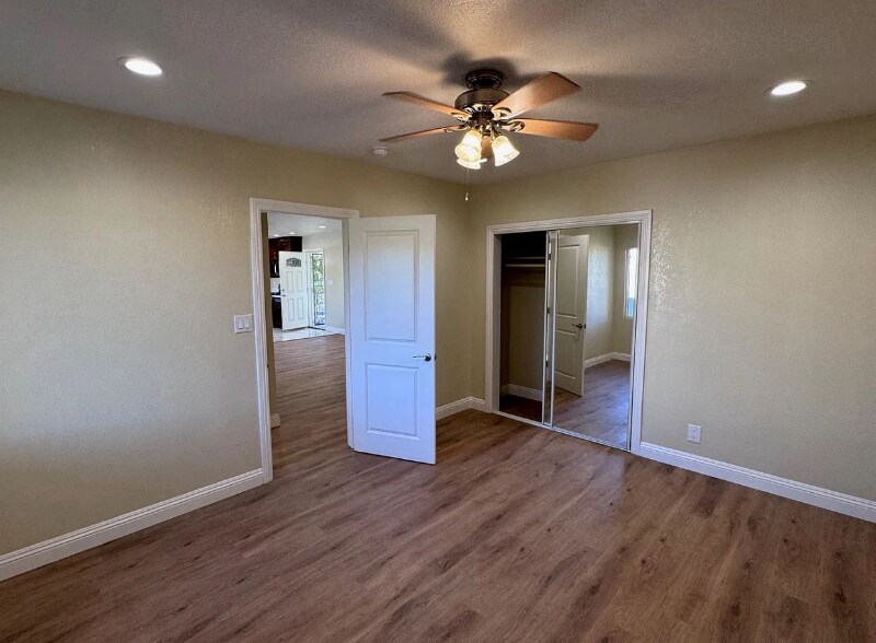 Building Photo - 207 Wesley Ave