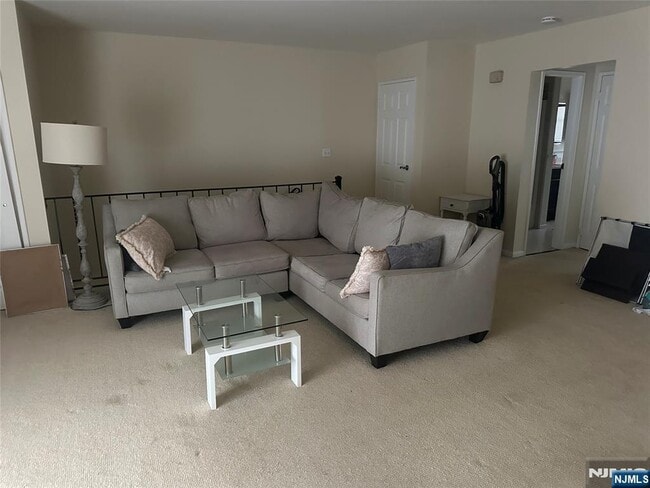 Building Photo - 15 Cottage St