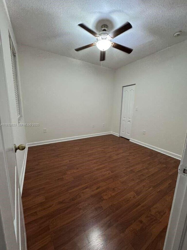 Building Photo - 825 SW 153rd Path