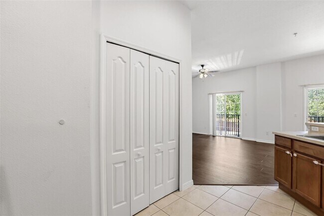 Building Photo - 3310 Pine Oak Trail