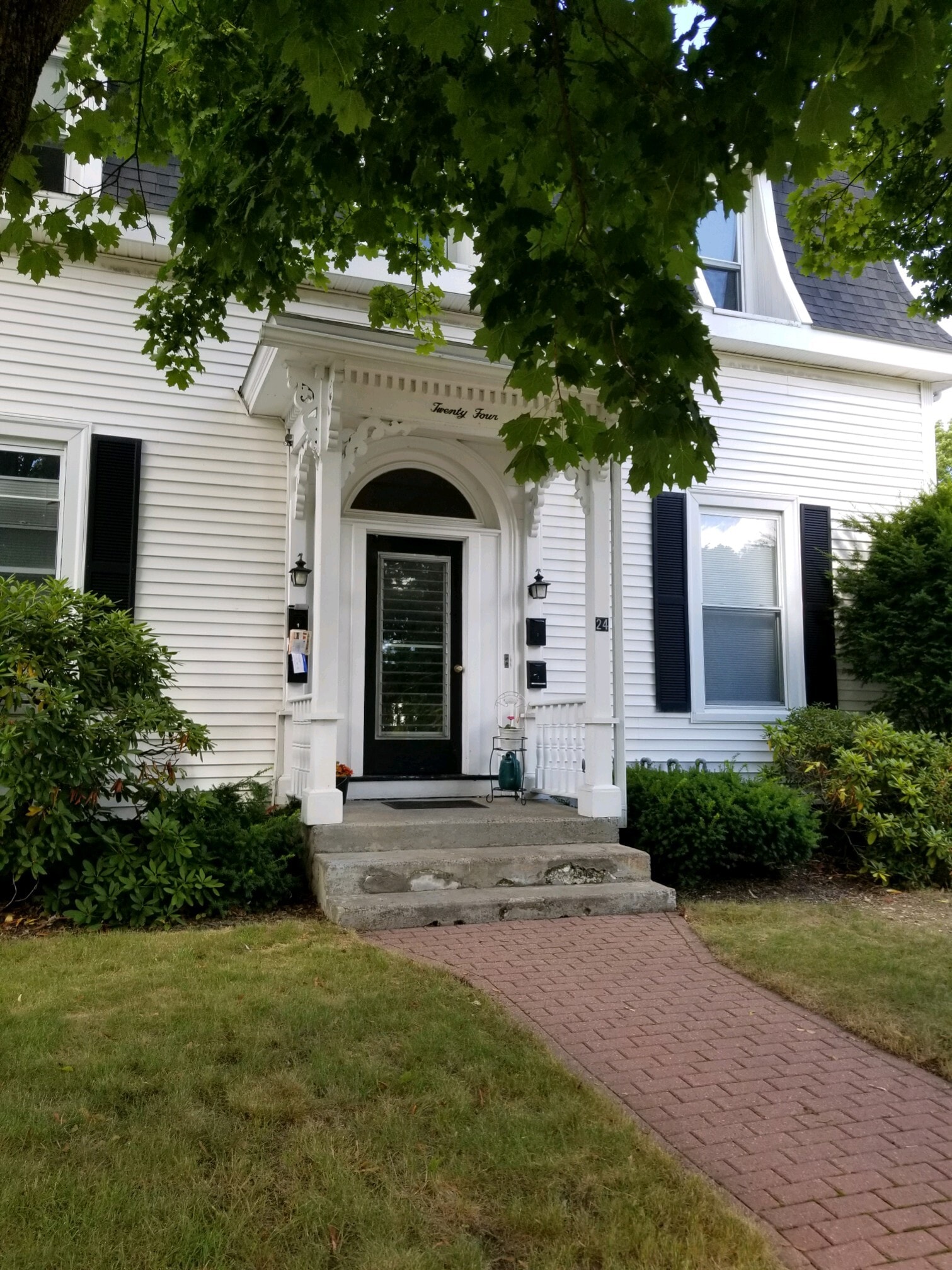 Building Photo - 24 Ruggles St