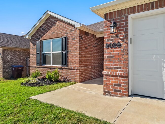 Building Photo - New 4-Bedroom Home for Rent with Granite C...