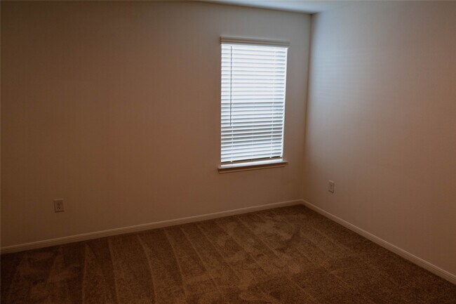 Building Photo - 14984 Rustic Moon Rd