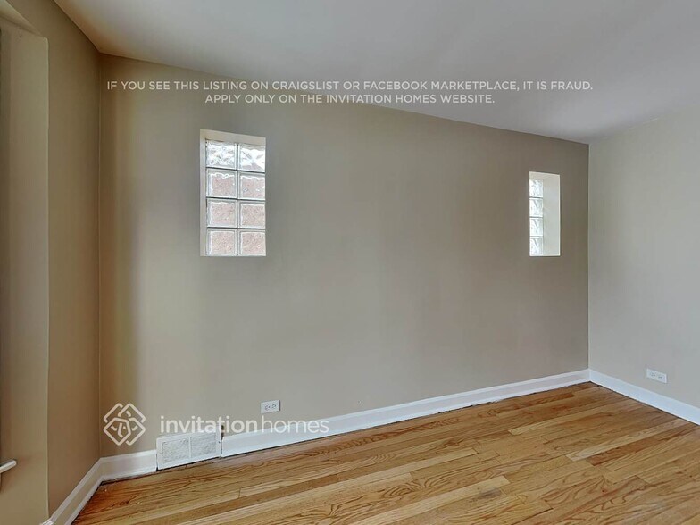 Building Photo - 5049 N Newcastle Ave