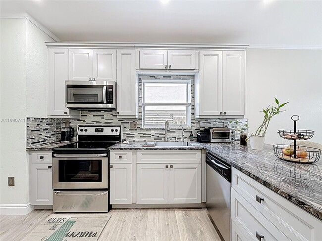 Building Photo - 14097 SW 51st Ln