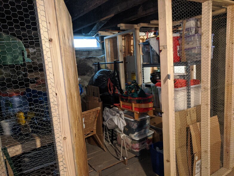 Building Photo - 11 Nichols Ave