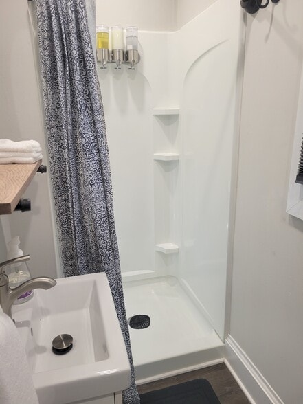 Building Photo - 156 N 75th St