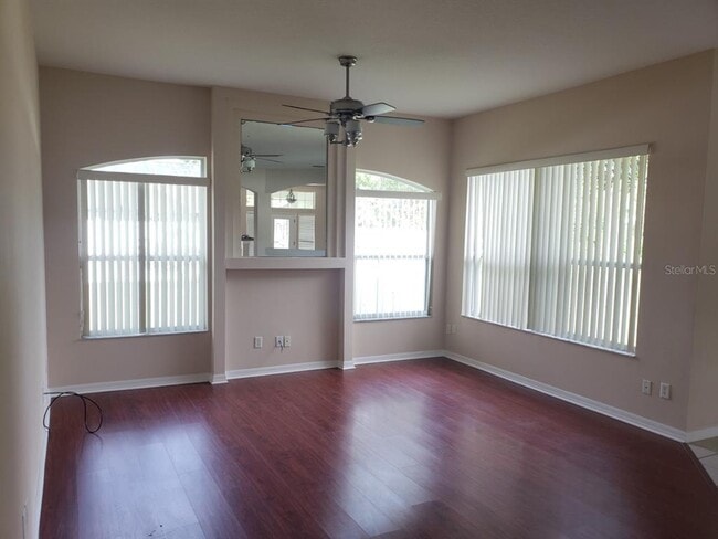 Building Photo - 41 Patchogue Ln