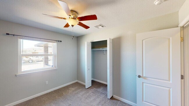 Building Photo - 3206 Thunder Rd