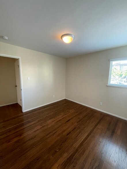 Bedroom - 2934 Brookdale Ave