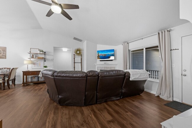 Building Photo - 1234 Pheasant Wy