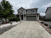 Building Photo - Spacious 5 Bed 3.5 Bath with Modern Upgrades!
