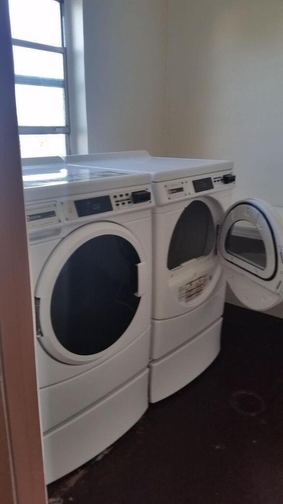 Building Photo - 6050 NW 64th Ave