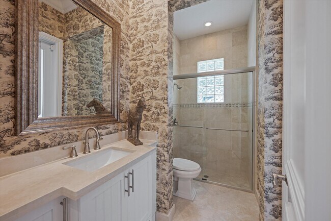 Building Photo - 12820 Mizner Way