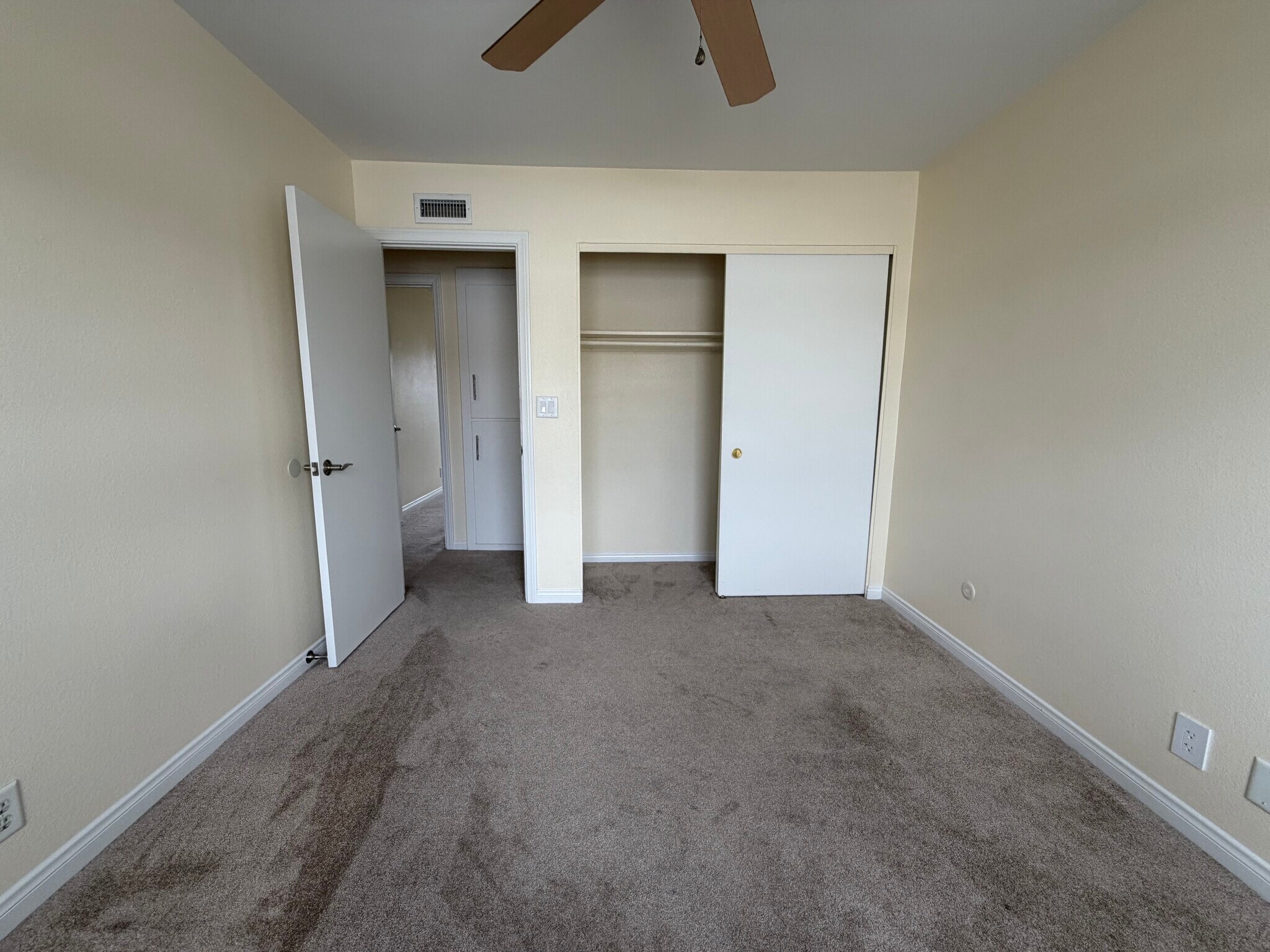 Building Photo - 5063 Argyle Dr