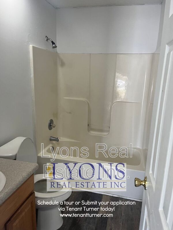 Building Photo - 606 Briarcliff Cir