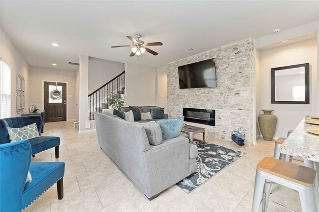 Building Photo - 1415 Woods Lake Ct