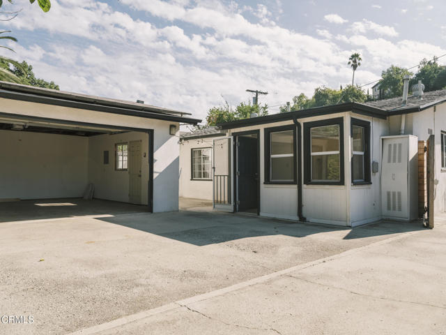 Building Photo - 917 N Ave 51