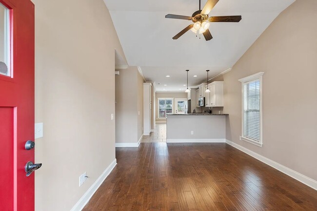 Building Photo - GORGEOUS FOURPLEX HOME - END UNIT