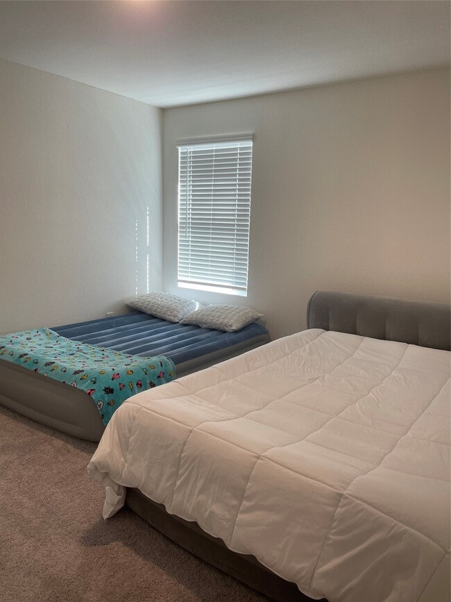 Building Photo - 14878 Calderon Dr