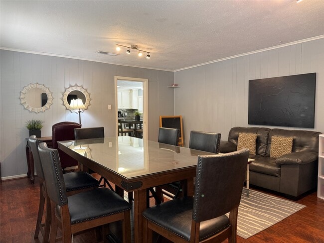 Building Photo - 3411 Linkwood Dr