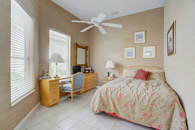 Building Photo - 126 Sunset Bay Dr