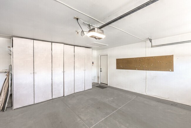 Building Photo - 9532 Sunken Reef Cir