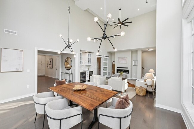 Building Photo - 100 Normandy Ave