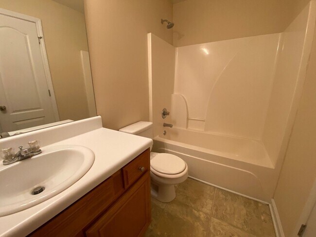 Building Photo - PRE-LEASING FOR JULY 10TH!  1/2 OFF SECURI...