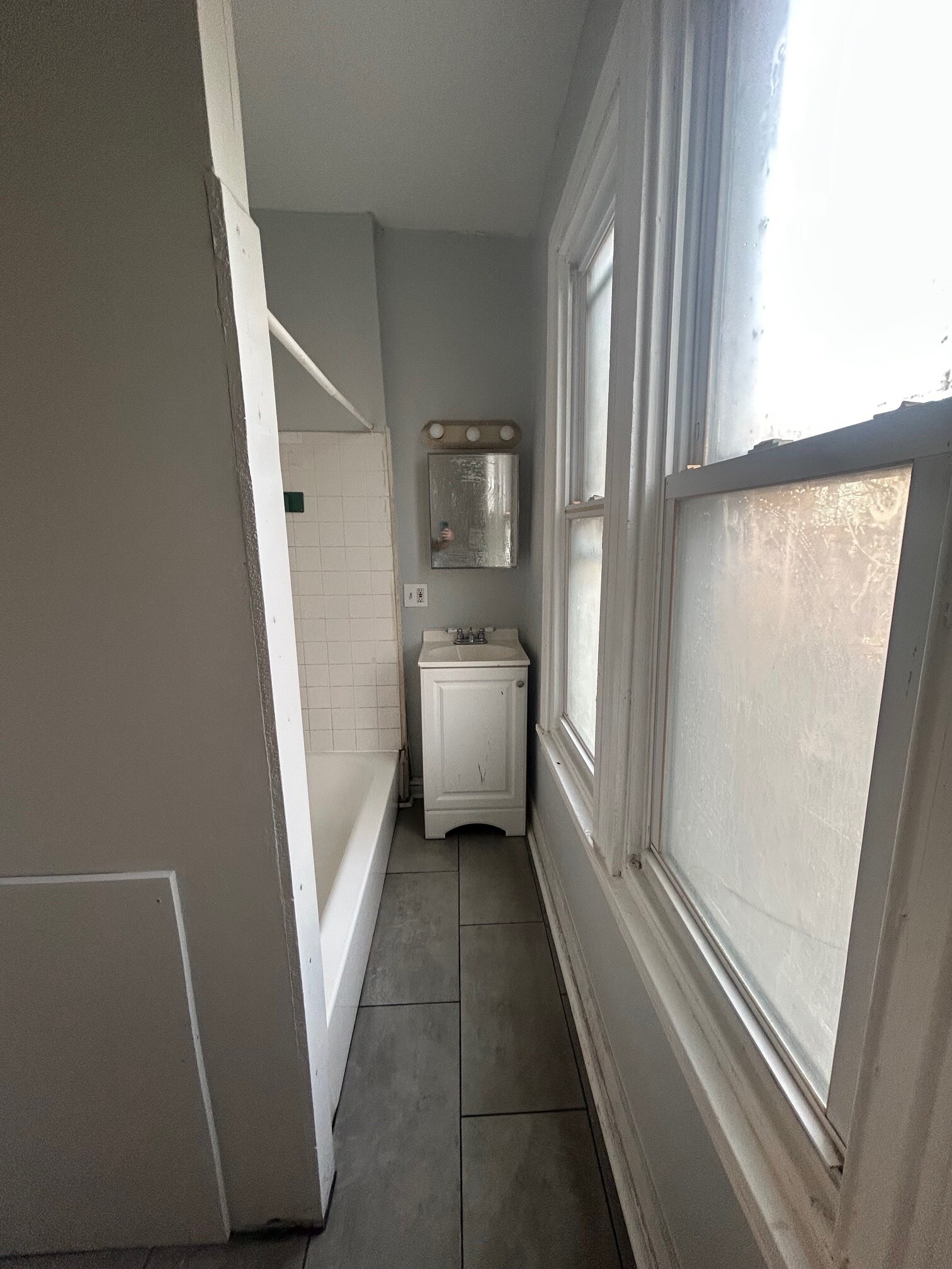 Building Photo - 5647 Heiskell St