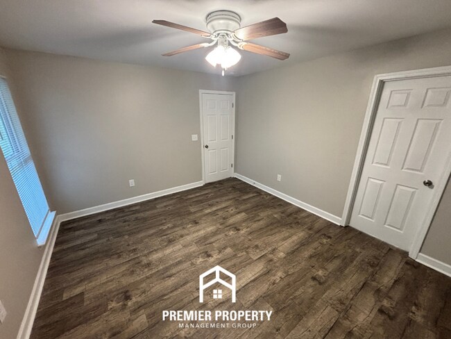 Building Photo - Charming 3BR Home with Vaulted Ceilings, Stainless Steel Kitchen & Fenced Yard in Odenville