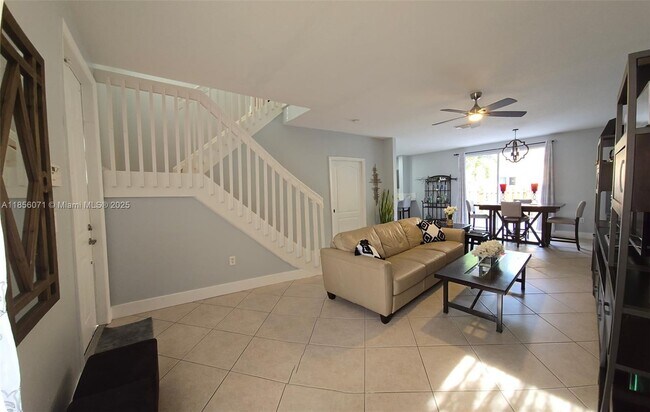 Building Photo - 953 NW 135th Ave