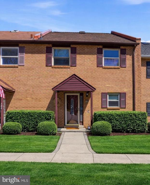 Building Photo - 102 Eaton Dr