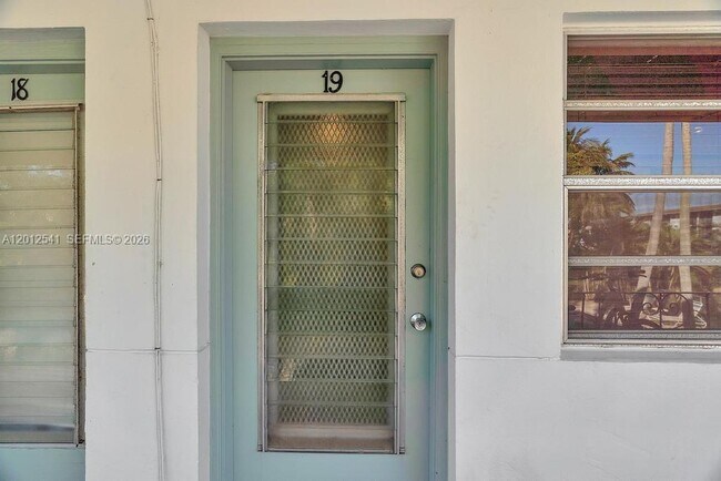 Building Photo - 645 NE 77th St