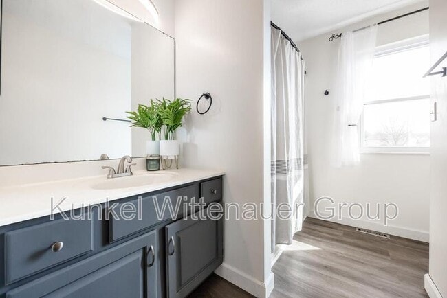 Building Photo - 1109 Danzig Dr