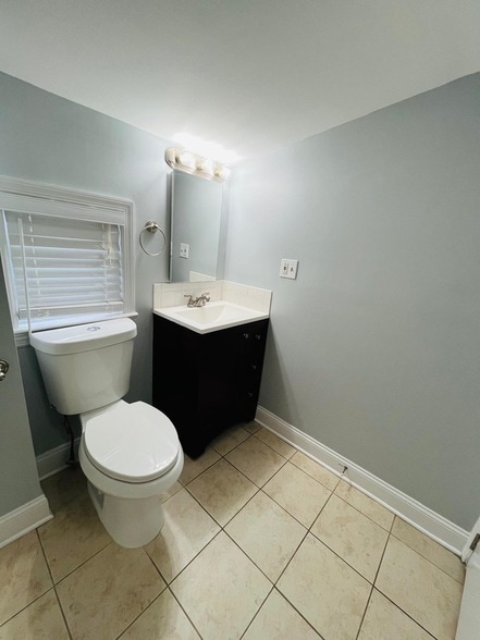 Building Photo - 98 Bergen Ave