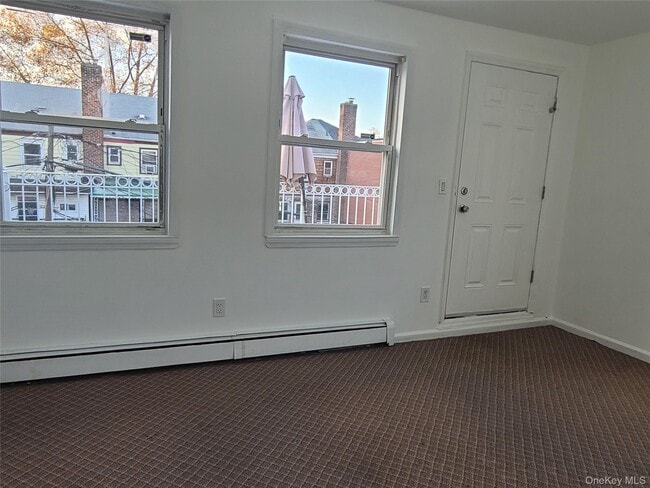 Building Photo - 61-52 148th Pl