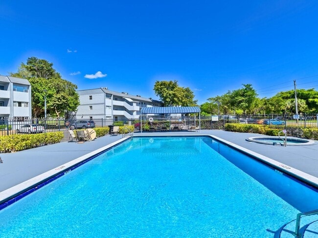 Building Photo - 8401 Lagos De Campo Blvd