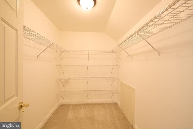 Building Photo - 1401 Hampstead Ct